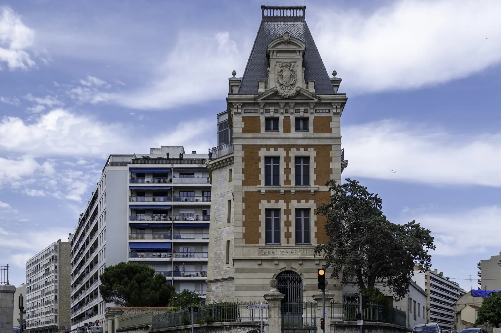 Pavillon-De-Partage-Des-Eaux — photo 1