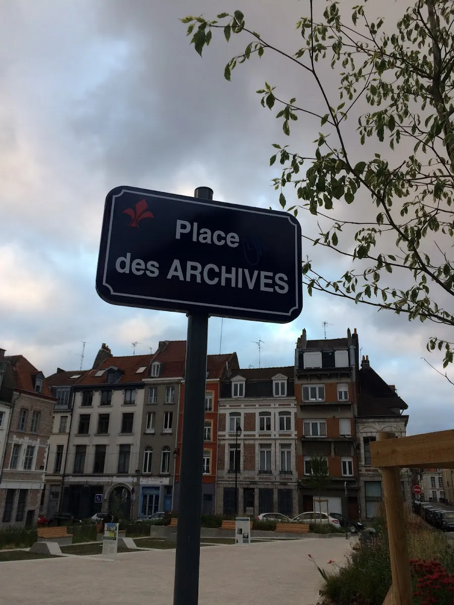 Place Des Archives