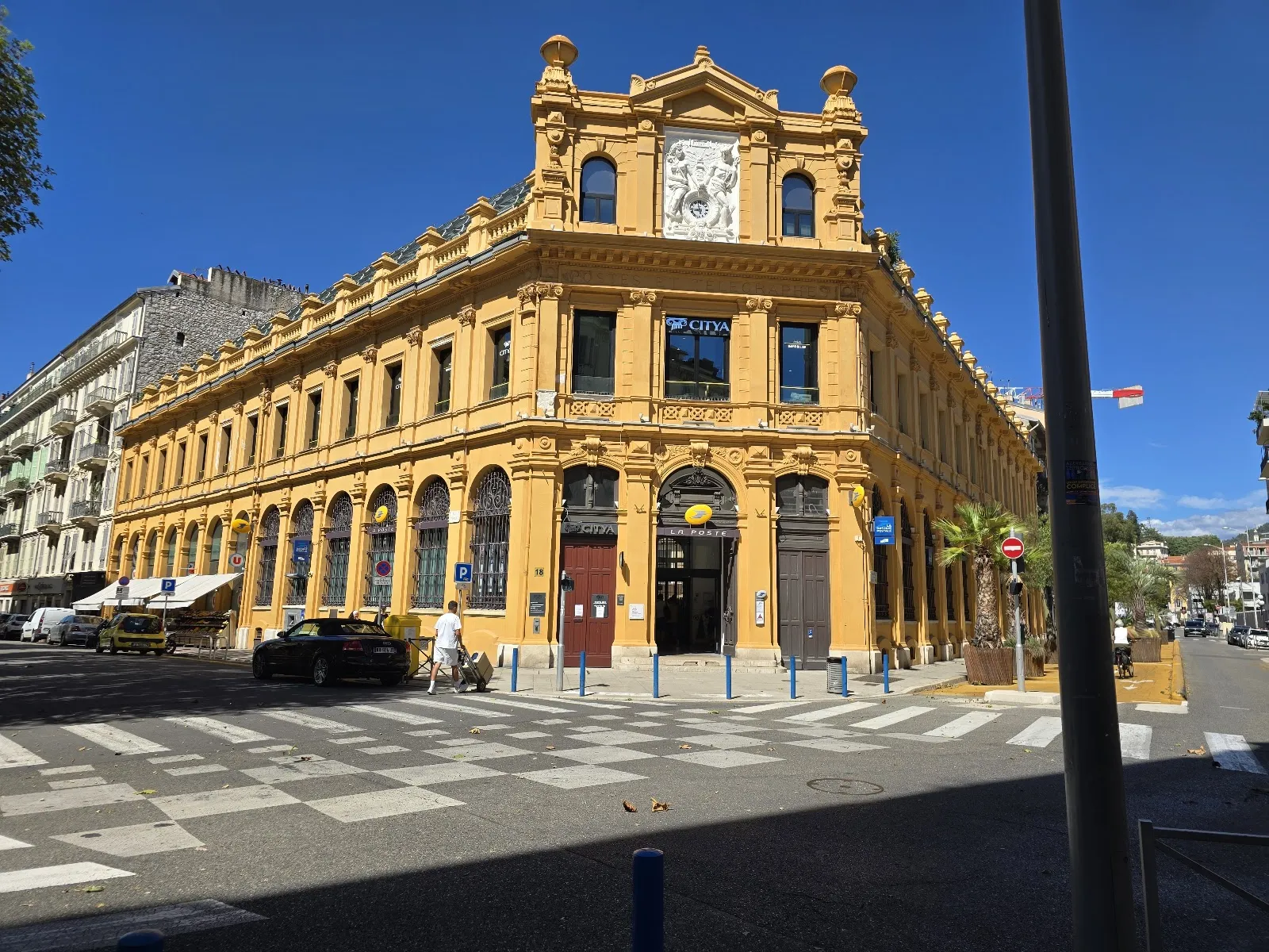 Place Wilson — photo 1