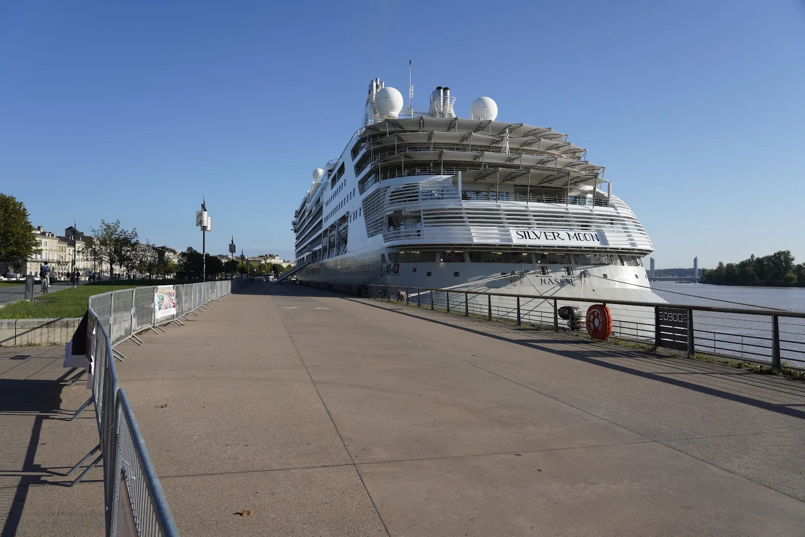 Port De la Lune Bordeaux