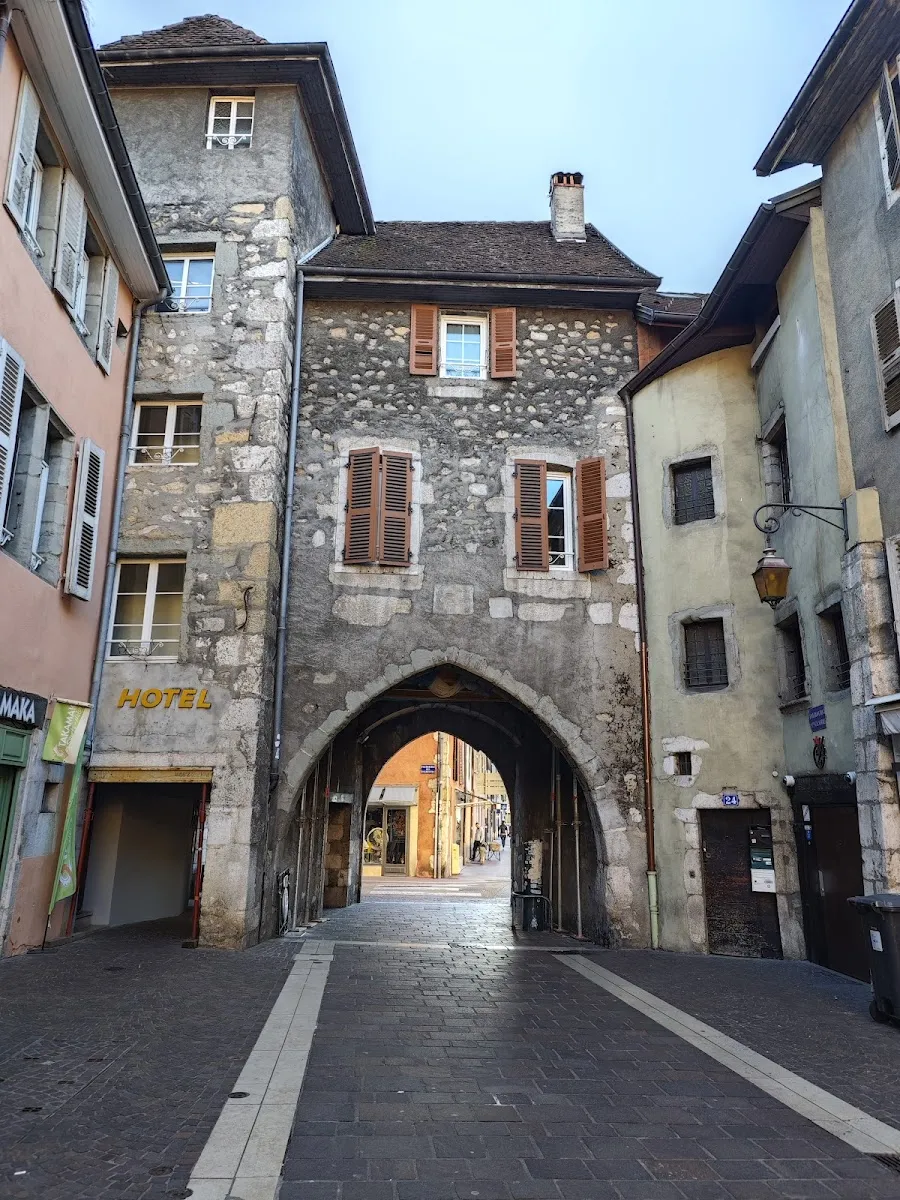 Porte Du Sepulcre — photo 1