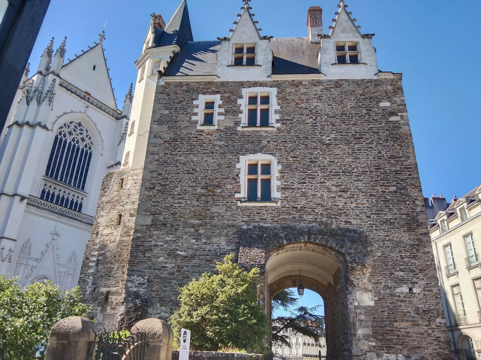 Porte Saint-Pierre — photo 1