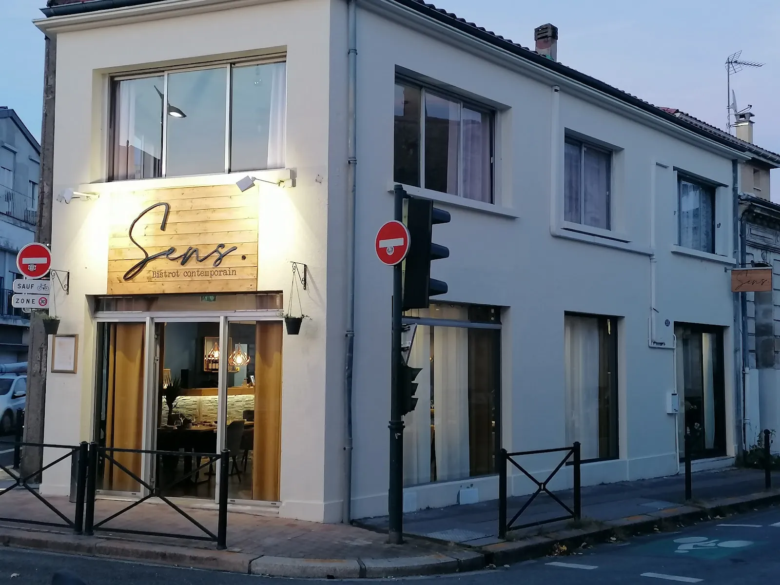 Sens Bistrot Contemporain — photo 1