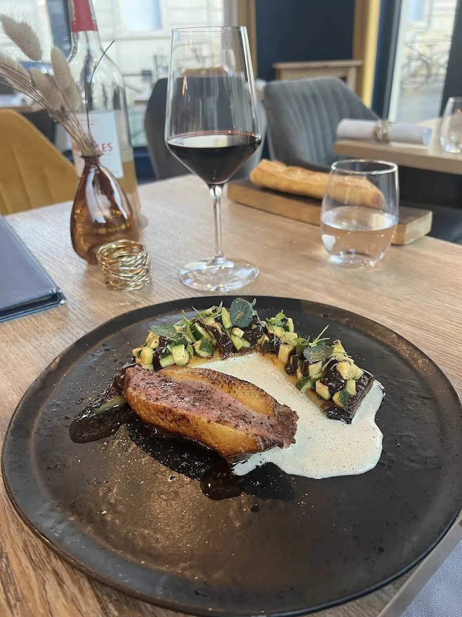 Sens Bistrot Contemporain