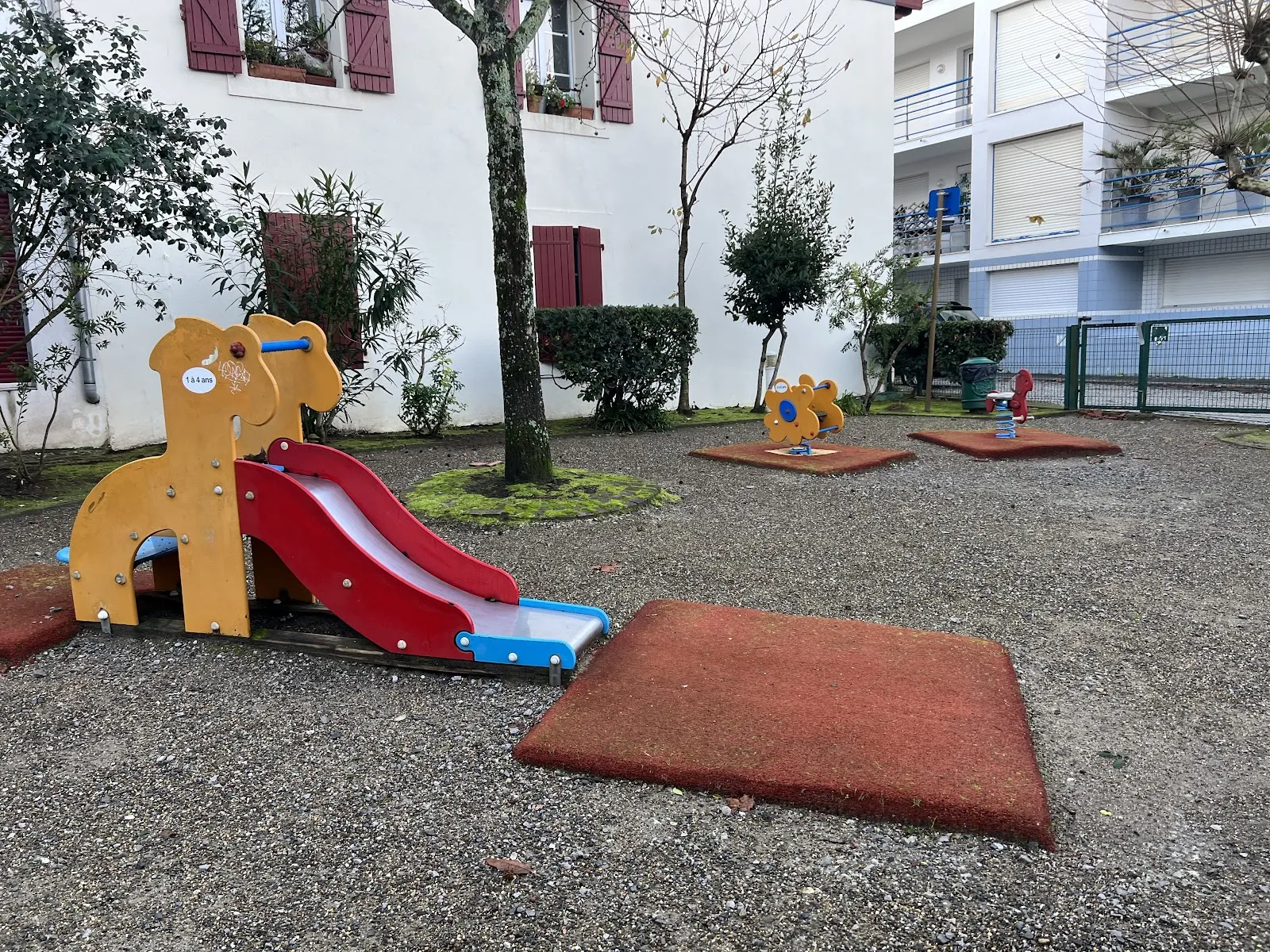 Square Pauline Carton — photo 1