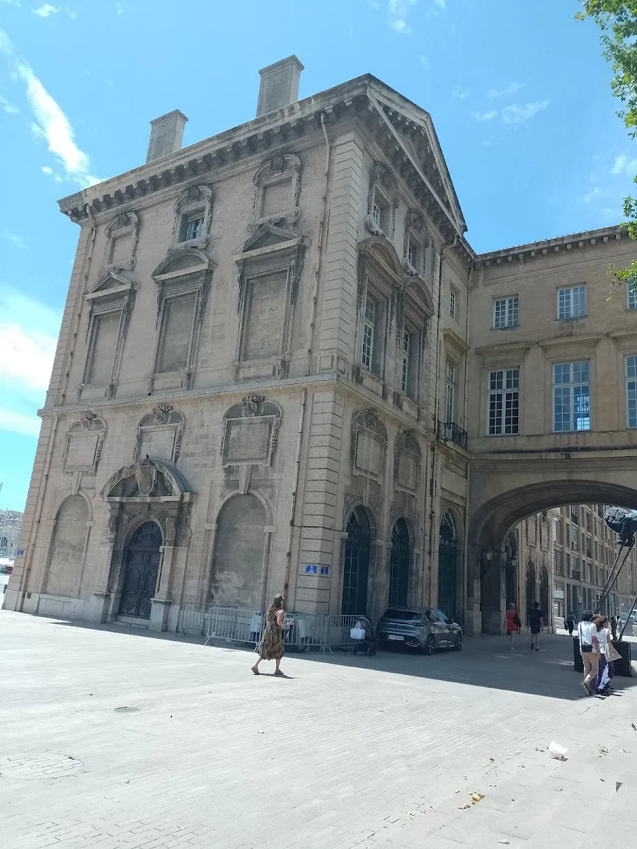 Statue De Pytheas Et Euthymenes