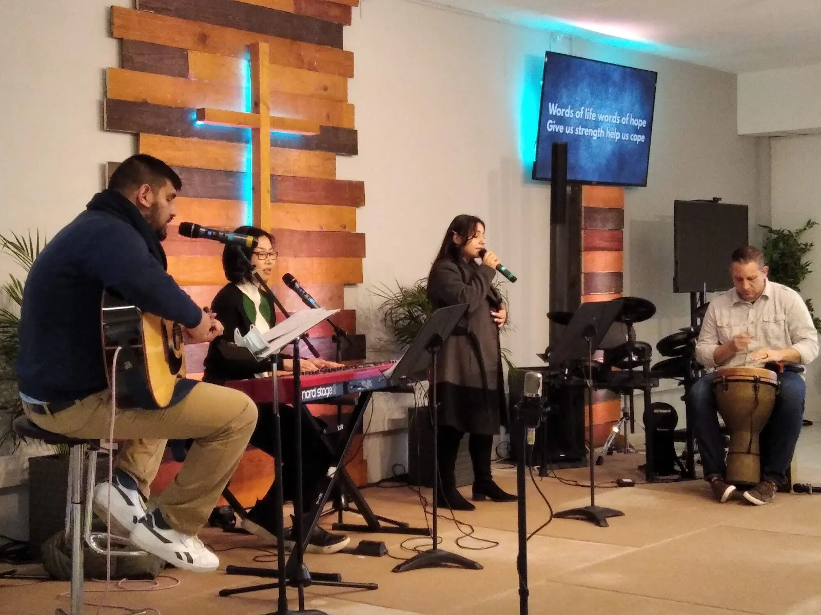 Toulouse International Church / Eglise Internationale De Toulouse