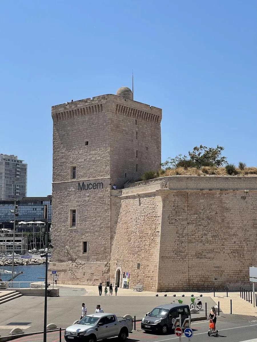 Tour Du Roi René — photo 1