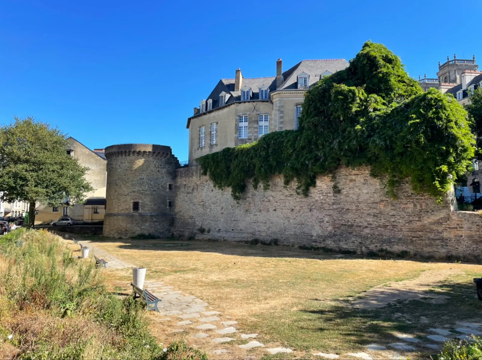 Tour Duchesne — photo 1