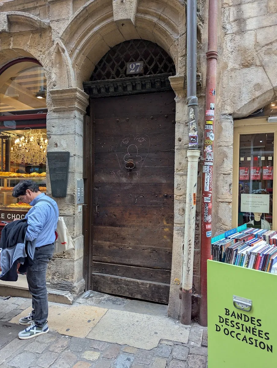 Traboules Du Vieux Lyon