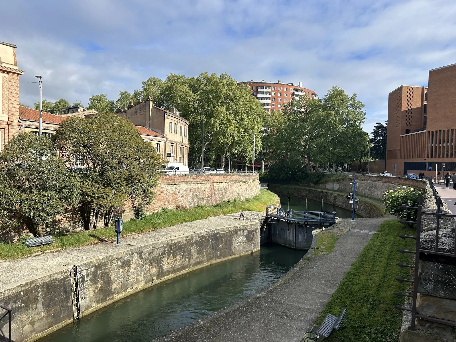 Vestiges Rempart De Toulouse - Mur Médiéval